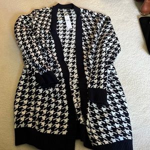 Nwt cozy ann taylor sweater